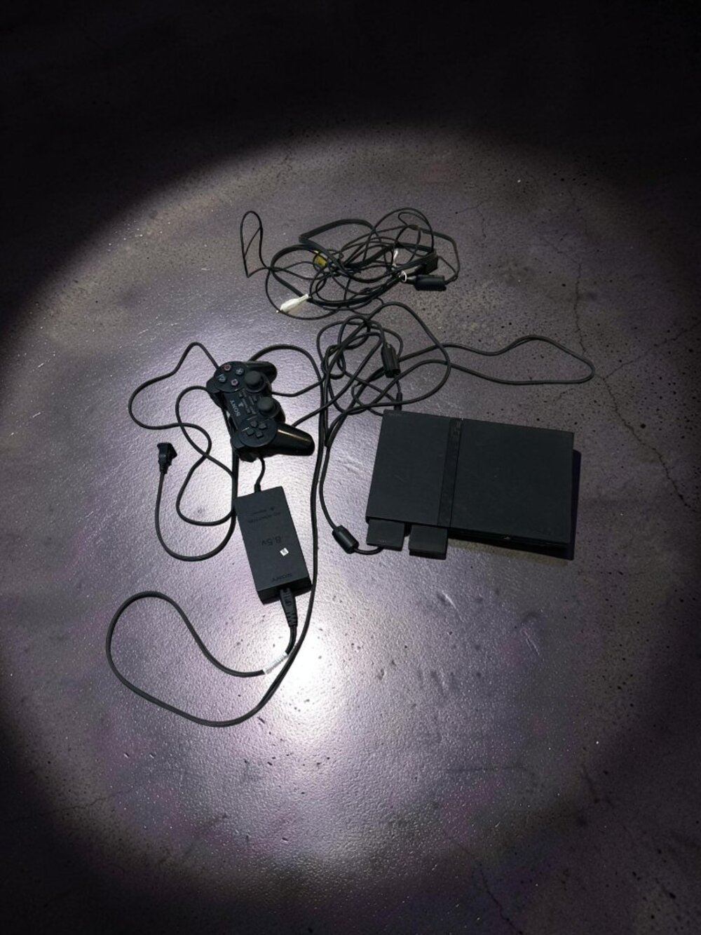 Sony PlayStation 2 PS2 Slim Console Black SCPH-70001 Bundle Cords Controller